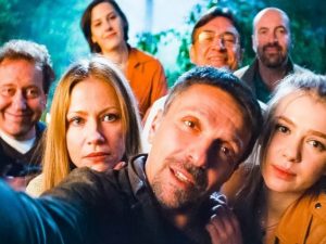 Премьера ролика «На «Громкой связи». Фильм о фильме» состоялась на YouTube-канале театра «Квартет И»