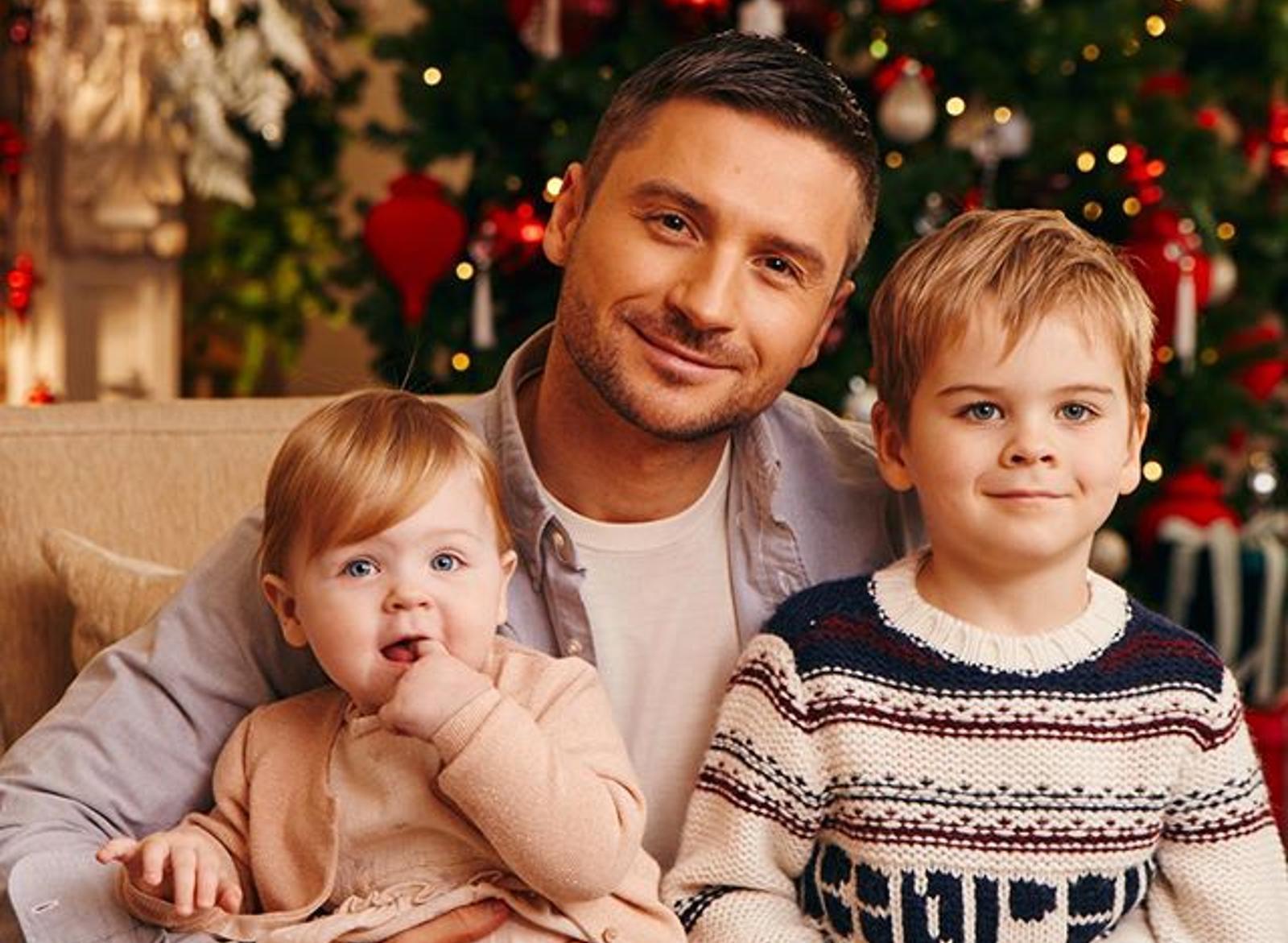 Знаменитости, которые скрывали своих детей