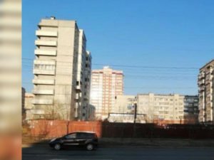 Чита пизанская многоэтажка