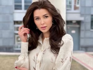 «Плакать хочется»: дочь Заворотнюк отреагировала на слухи о возвращении ее рака