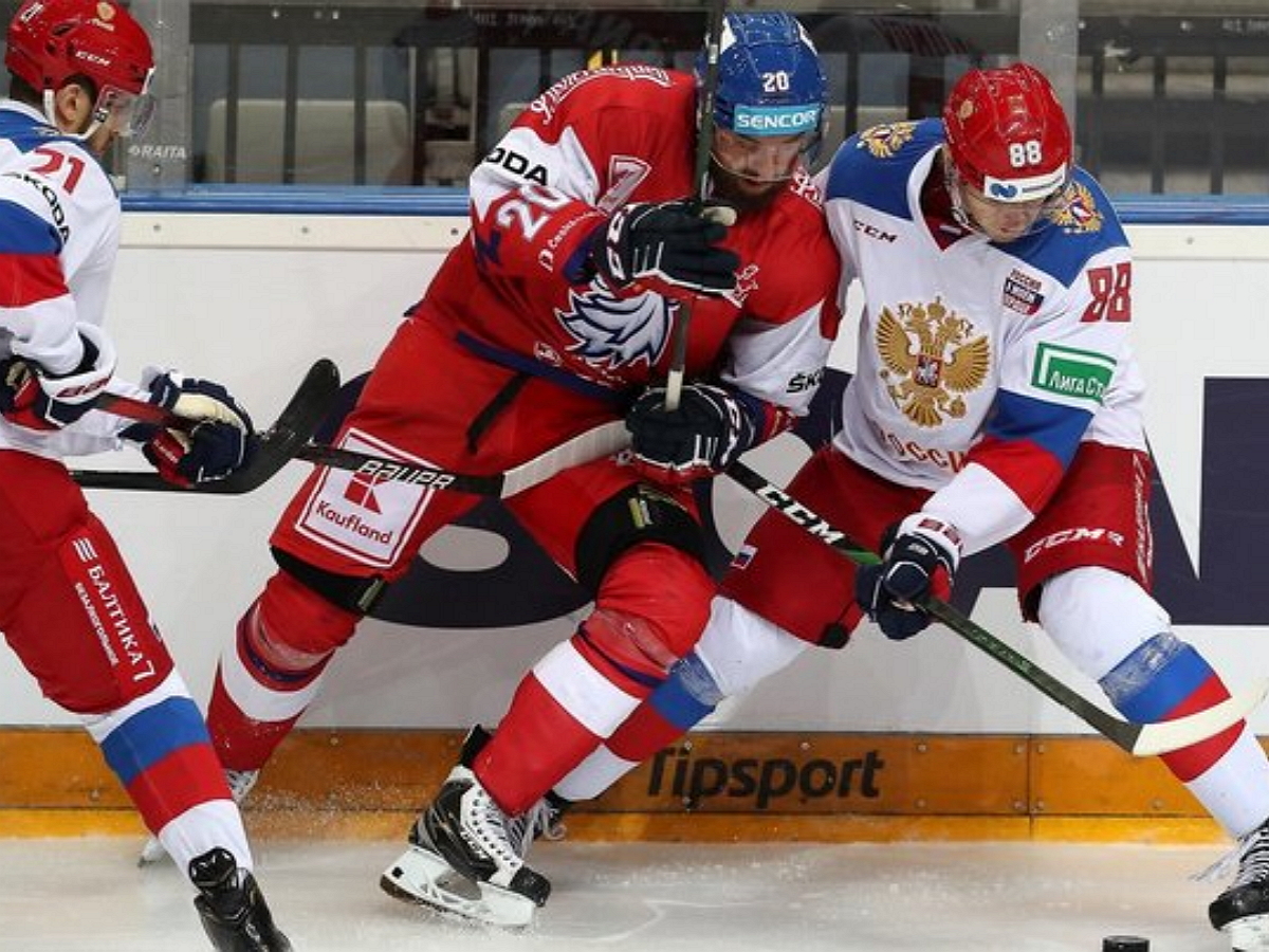 Россия вырвала победу у Чехии в первом матче на ЧМ по хоккею