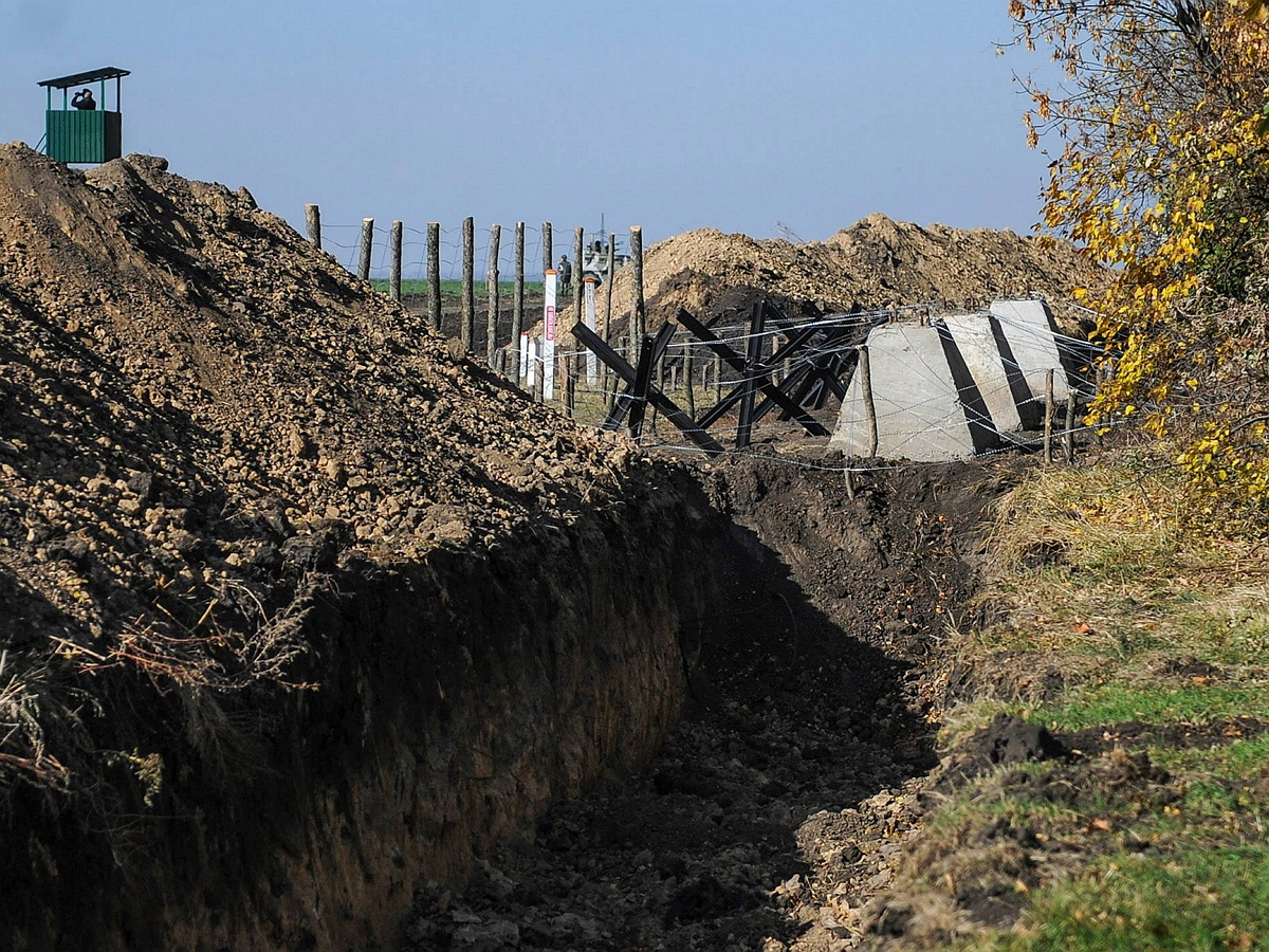 “Теперь надо зарыть Черное море”: укрепсооружения на границе Украины с РФ повергли в шок экспертов ЕС