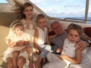 Елена Перминова снова стала мамой