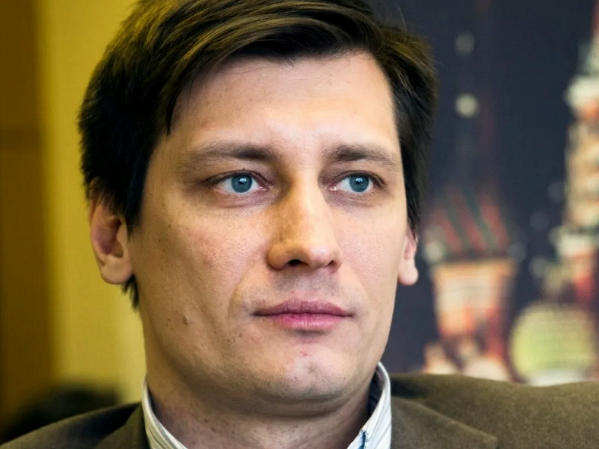 Экс-депутат Госдумы Дмитрий Гудков задержан после обысков - ему грозит срок до 5 лет
