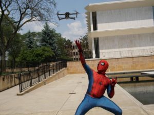 В американском Диснейленде открылся новый кампус с роботом-каскадёром