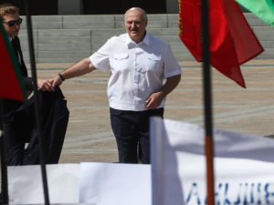 Лукашенко немцы «на колени»