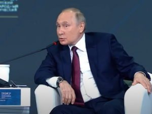 Путин на ПМЭФ