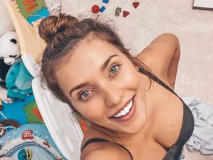 В Сети разнесли в пух и прах новую песню Регины Тодоренко