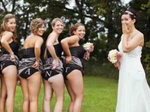 В Сети обсуждают невесту, которая не позвала на свадьбу «слишком стройную» подругу