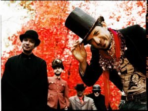 Блогер выложил видео старого особняка в воде, вызвав приток туристов