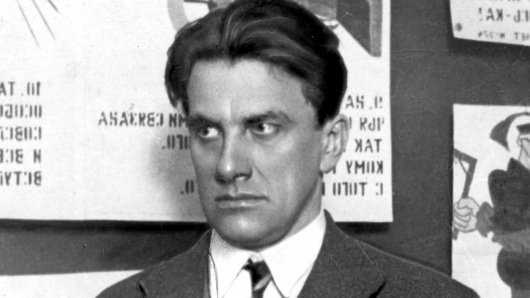 Пагубные и необычные привычки известных людей