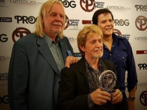 В Индии сняли видео, на котором земля сама поднялась из воды