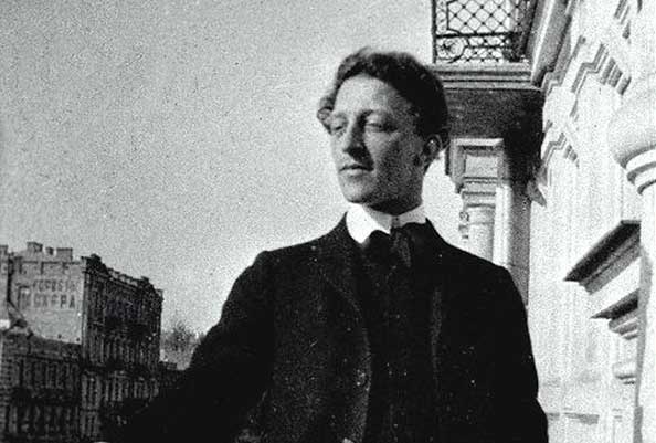 Пагубные и необычные привычки известных людей