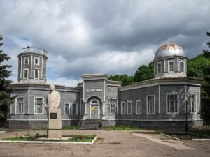 «Всё гнилое!»: в Пензе снесли единственный в России деревянный планетарий