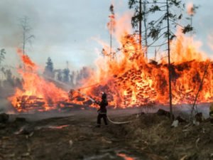 В Якутии пожары зарплата медиков