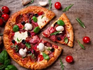 Канадский мастер делает тату, неотличимые от наклеек