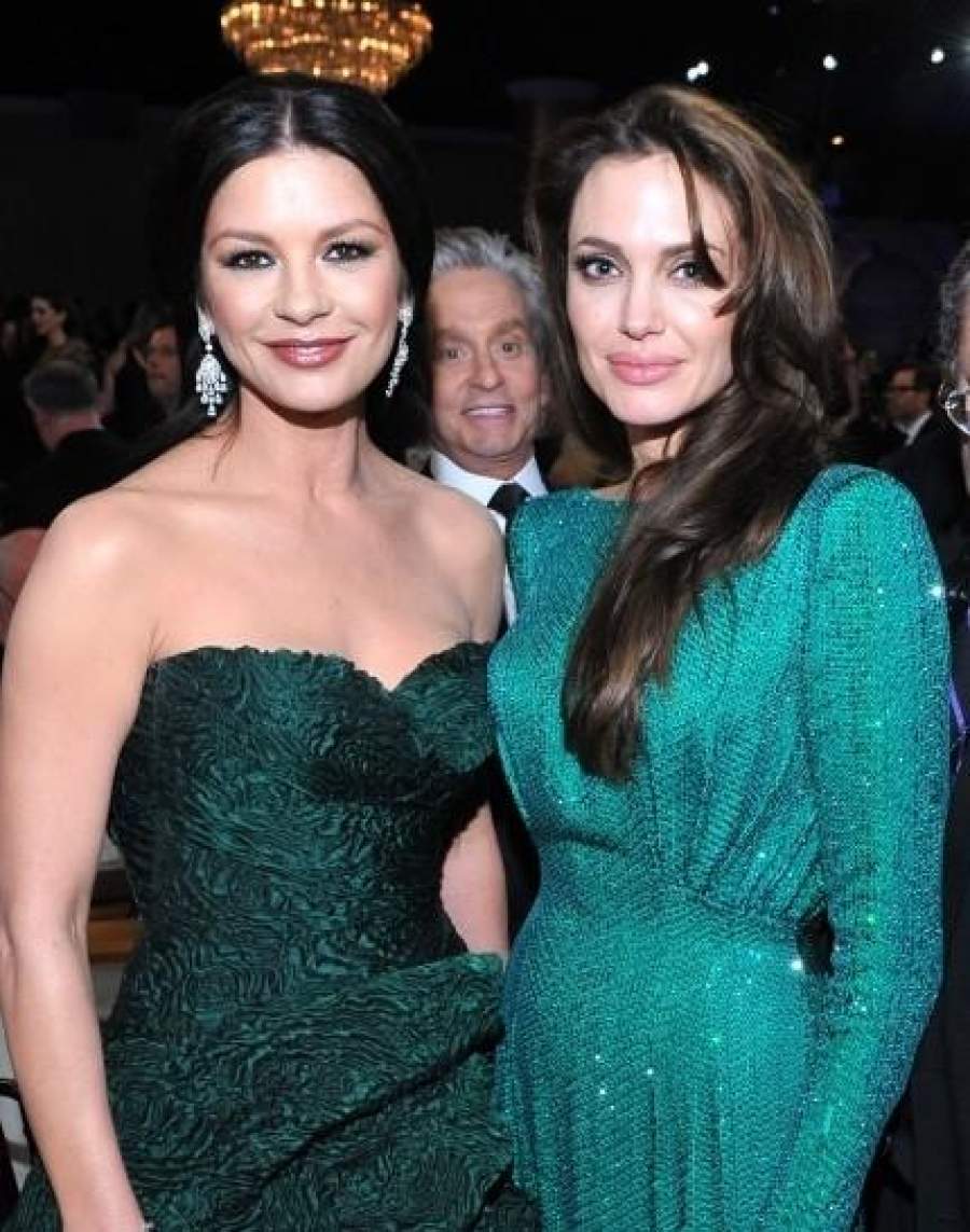 Настоящие фотобомбы с мировыми знаменитостями