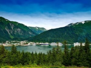 Фата-моргана: остров у Аляски плывет над водой