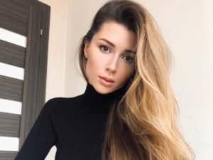 Анастасия Заворотнюк