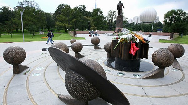 Самые известные памятники с ошибками