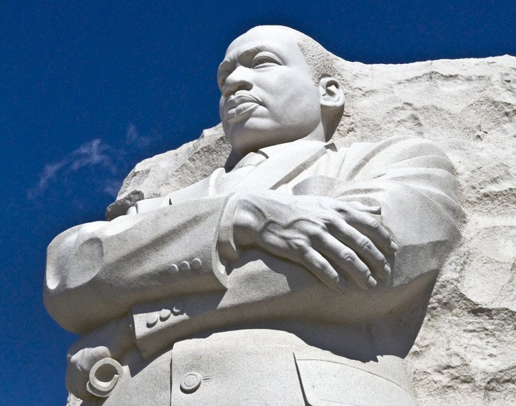 Самые известные памятники с ошибками