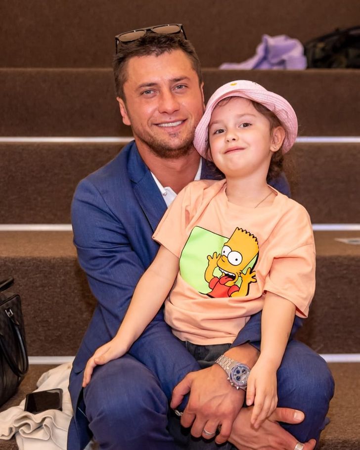 Дети знаменитостей, к жизни которых с самых юных лет приковано внимание прессы