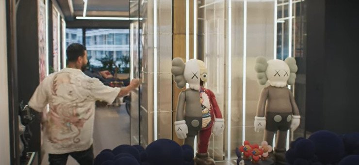 Тимати провел экскурсию по своей пафосной квартире за 850 млн рублей