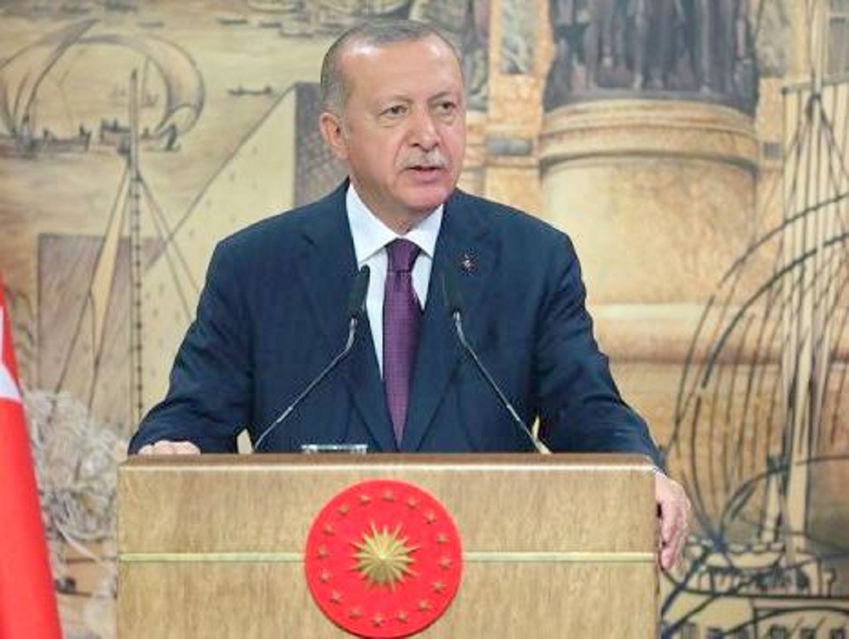 Эрдоган поручил объявить в Турции персонами нон грата послов 10 стран