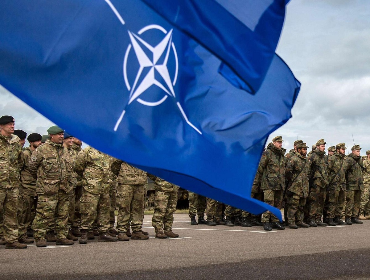 Россия с 1 ноября приостановила работу представительства при НАТО