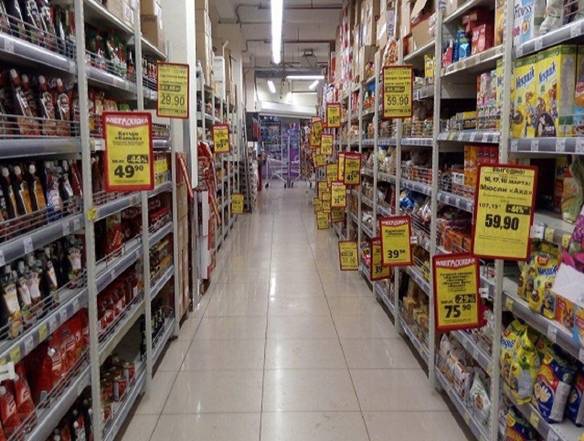России грозит кадровый кризис: проблемы начнутся с супермаркетов