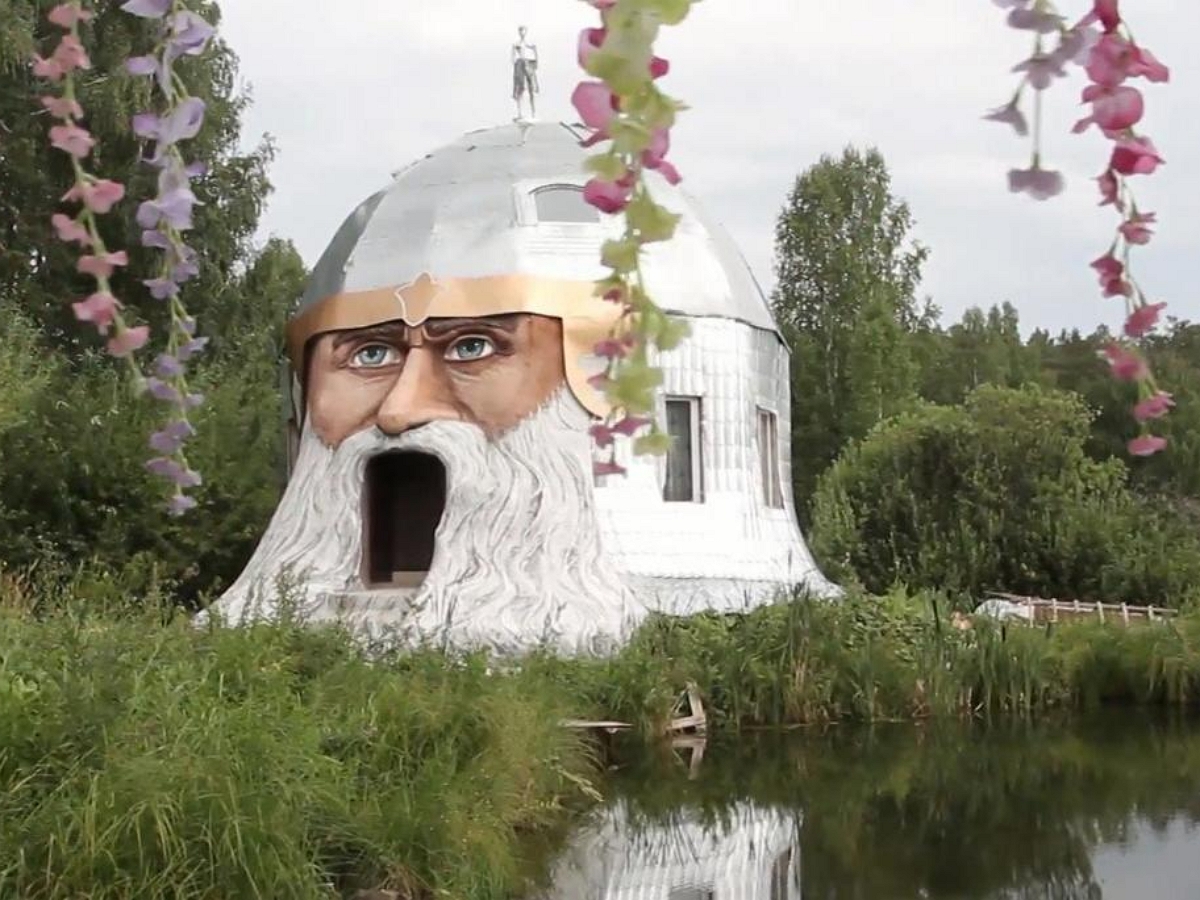 Дом в виде головы богатыря из сказок Пушкина выставили на продажу