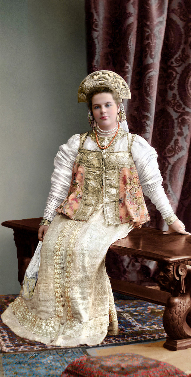 Фотографии с костюмированного бала Романовых 1903 года