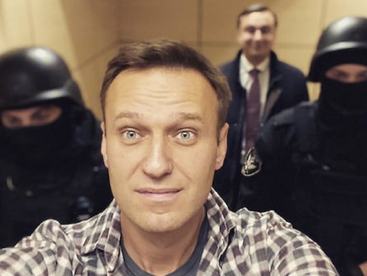Экс-заключенные рассказали СМИ об издевательствах над Навальным в колонии