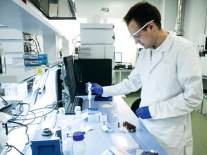 Найдены снижающие риск смерти от COVID-19 препараты