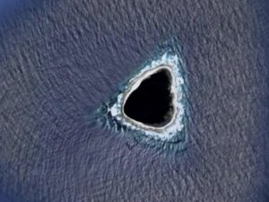 На картах GoogleMaps нашли черную дыру