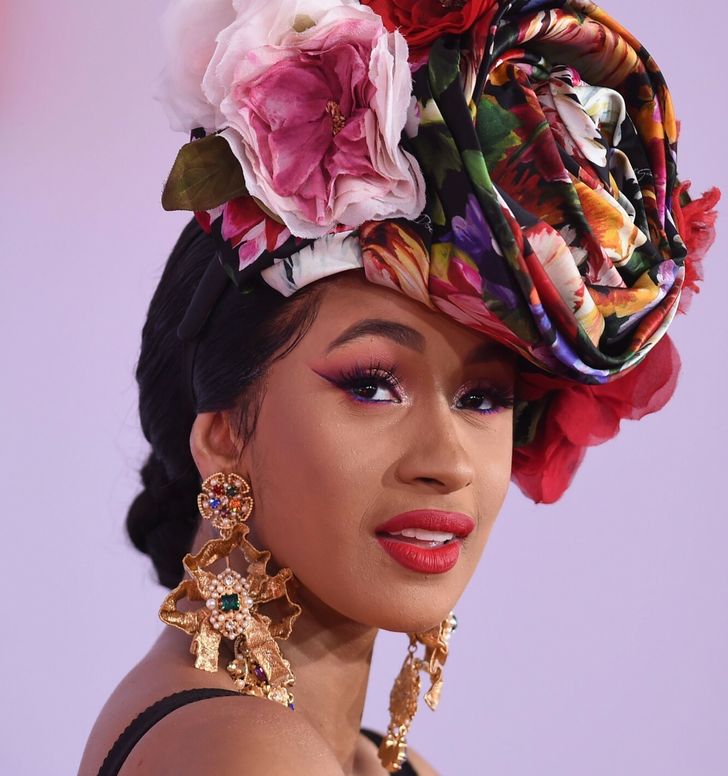 Кем работали знаменитости до того, как стали известными