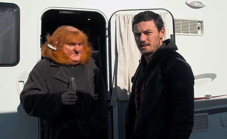 Закадровые фото, которые показывают, что на самом деле происходило на съемочных площадках