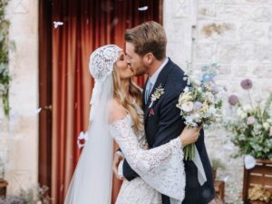 Как выглядели российские звезды до пластики: редкие фото