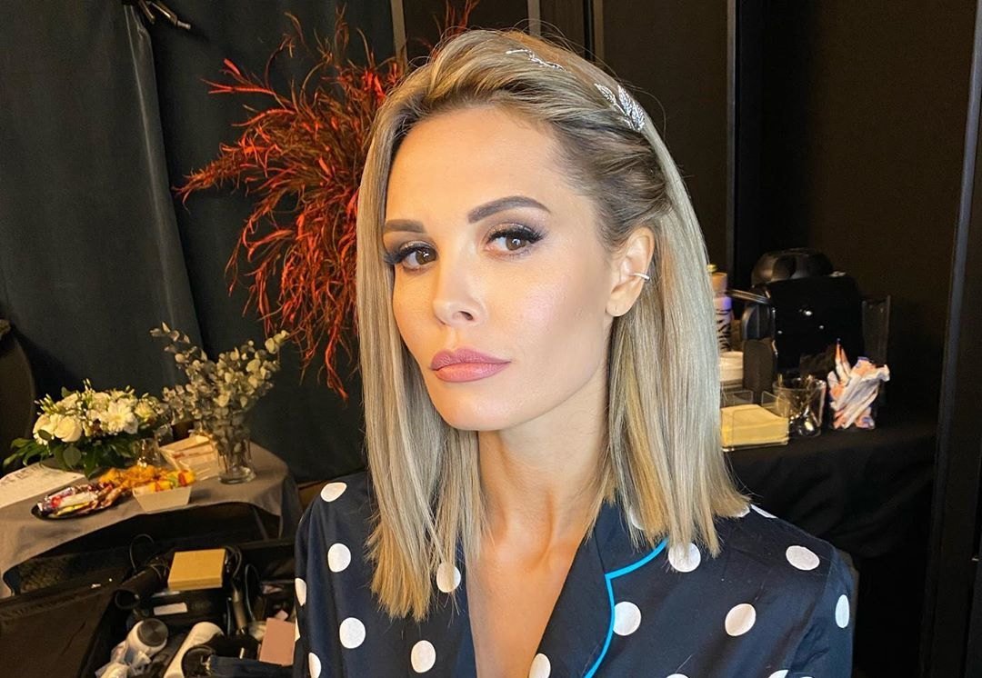 Как выглядели российские звезды до пластики: редкие фото