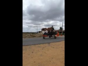 Бразильский умелец собрал вертолет из деталей сломанных автомобилей
