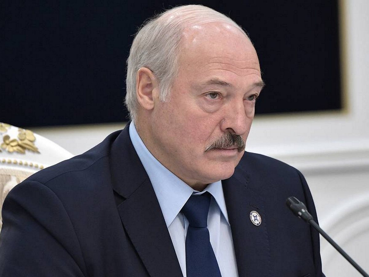 Лукашенко назвал чеченцев организаторами доставки мигрантов на границе 