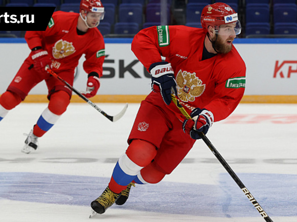 Хоккеисты России обыграли Канаду