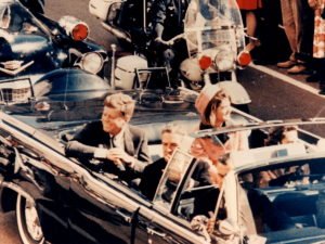 В США рассекретили новые материалы об убийстве Кеннеди