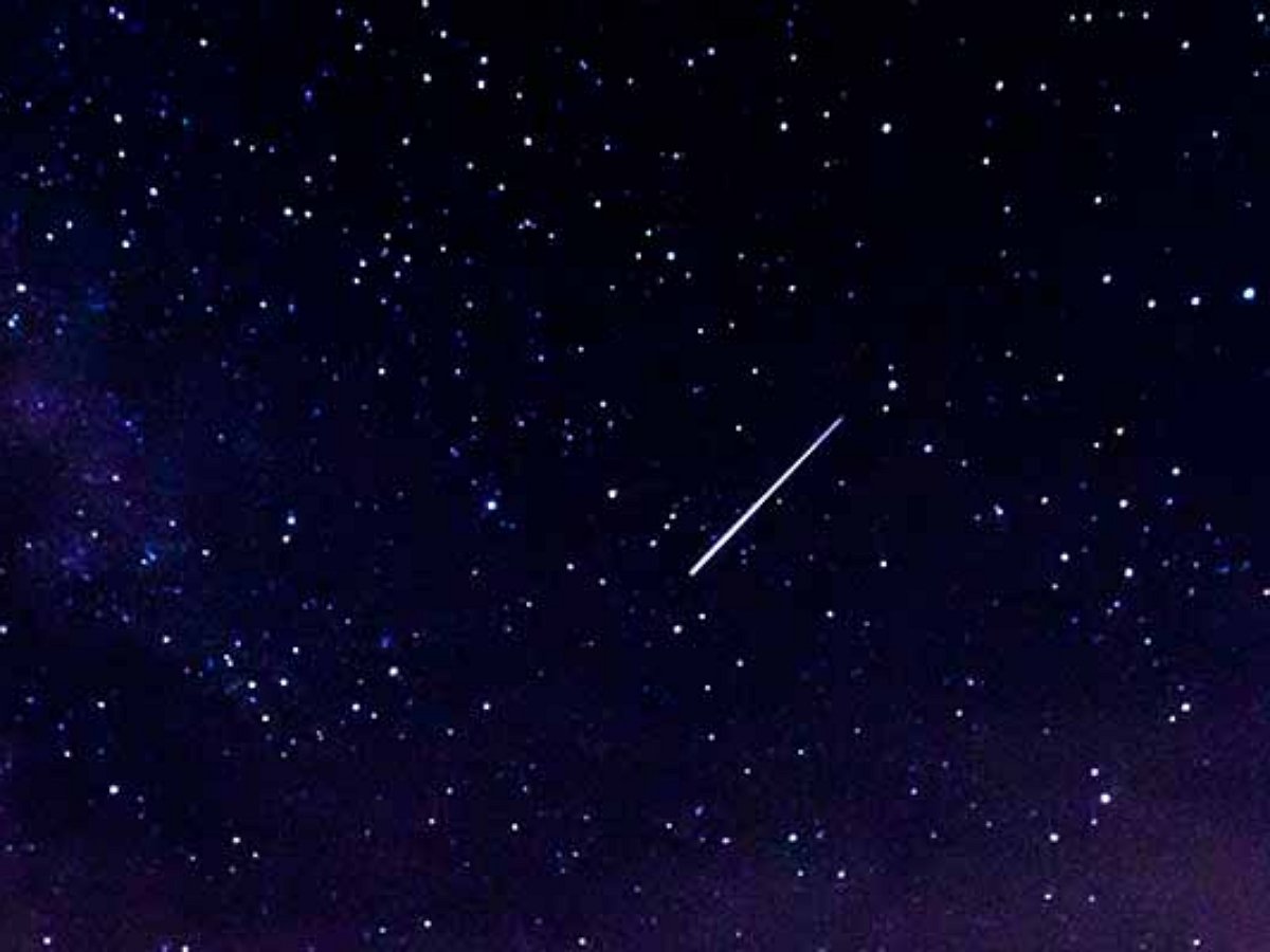 Над Сочи пролетел яркий метеорит