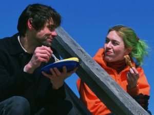 Влюбленные пары из кино: тогда и сейчас