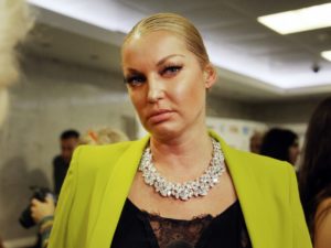 Звезда эротического жанра Елена Беркова хочет побить балерину Волочкову