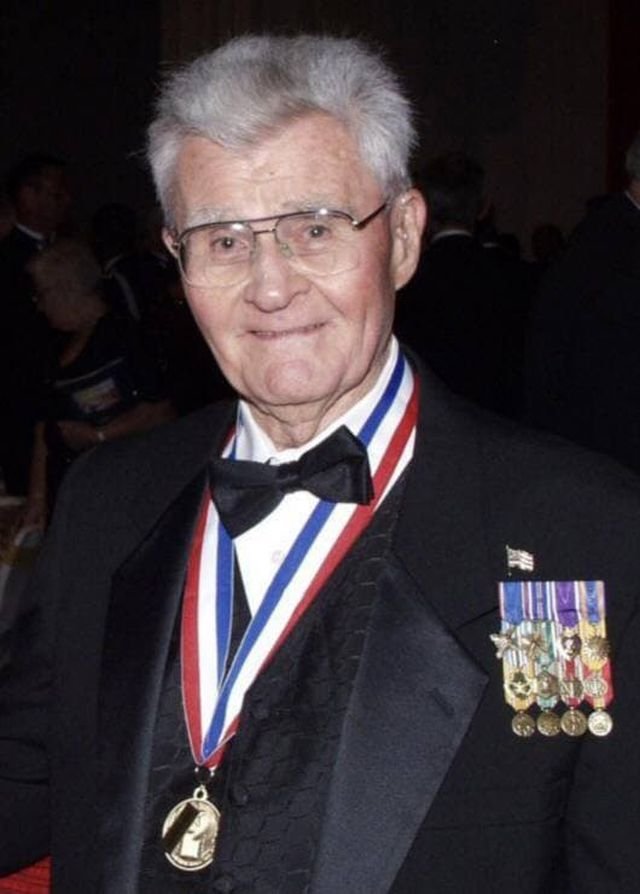 Снимки из 90-х, которые передают атмосферу того времени