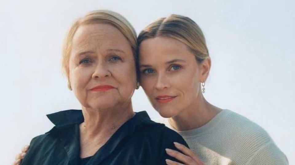 Знаменитости и их самые преданные поклонники — мамы