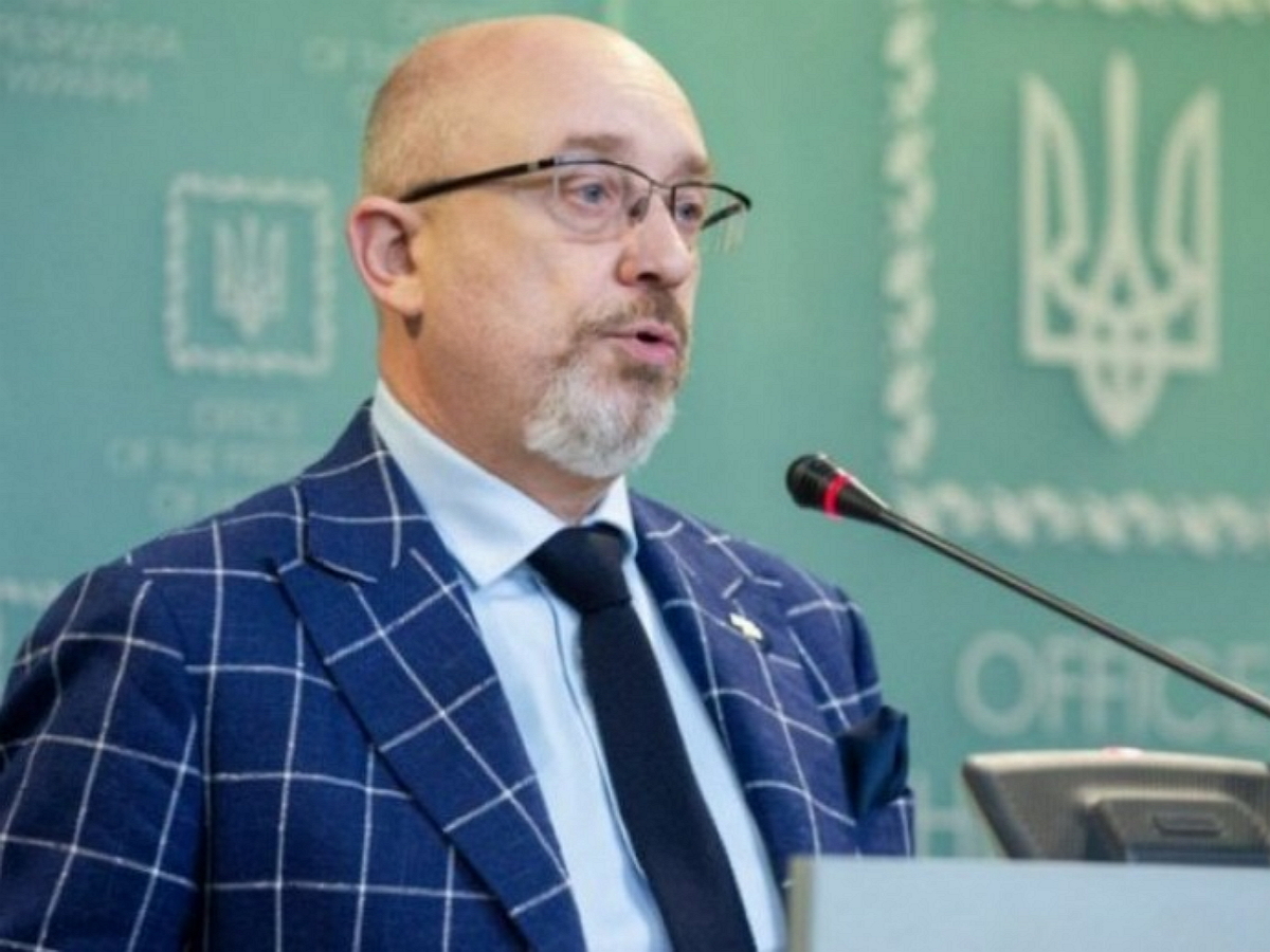 «Стыдоба»: Сеть насмешил внешний вид министра обороны Украины