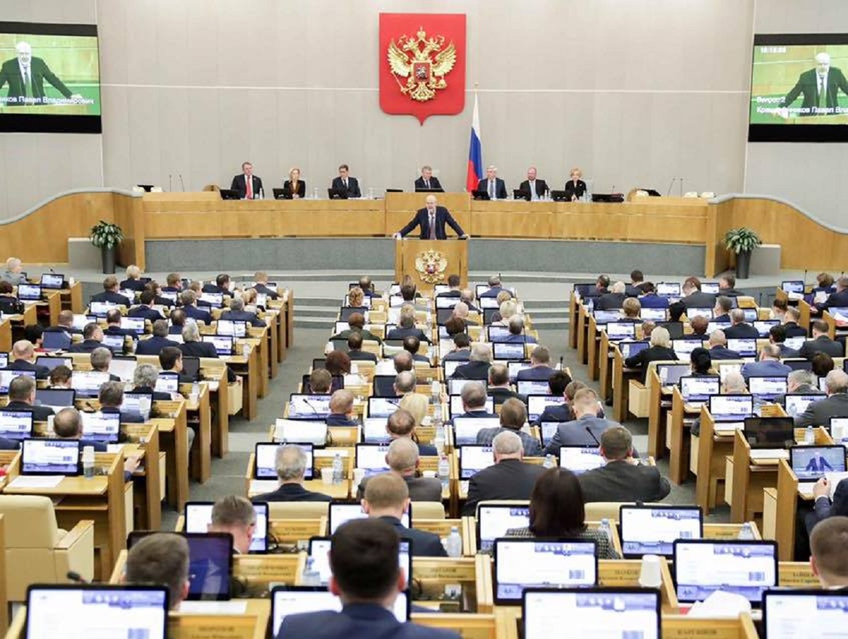 Россиян с 1 января 2022 года ждут отмена техосмотра и судимость за неуплату алиментов